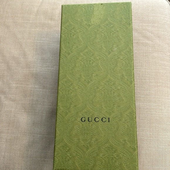 GUCCI WOMEN'S LEATHER SLIDE SANDAL WITH INTERLOCKING G - Picture 5 of 6